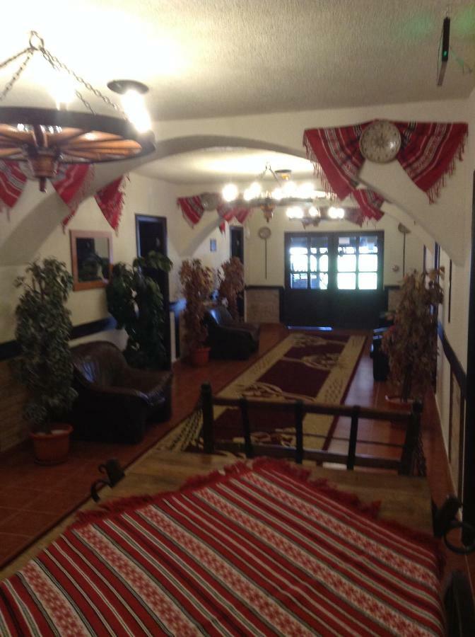 شقة فاما فيكي  في Taverna المظهر الخارجي الصورة