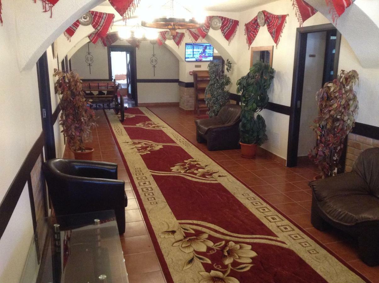 شقة فاما فيكي  في Taverna المظهر الخارجي الصورة
