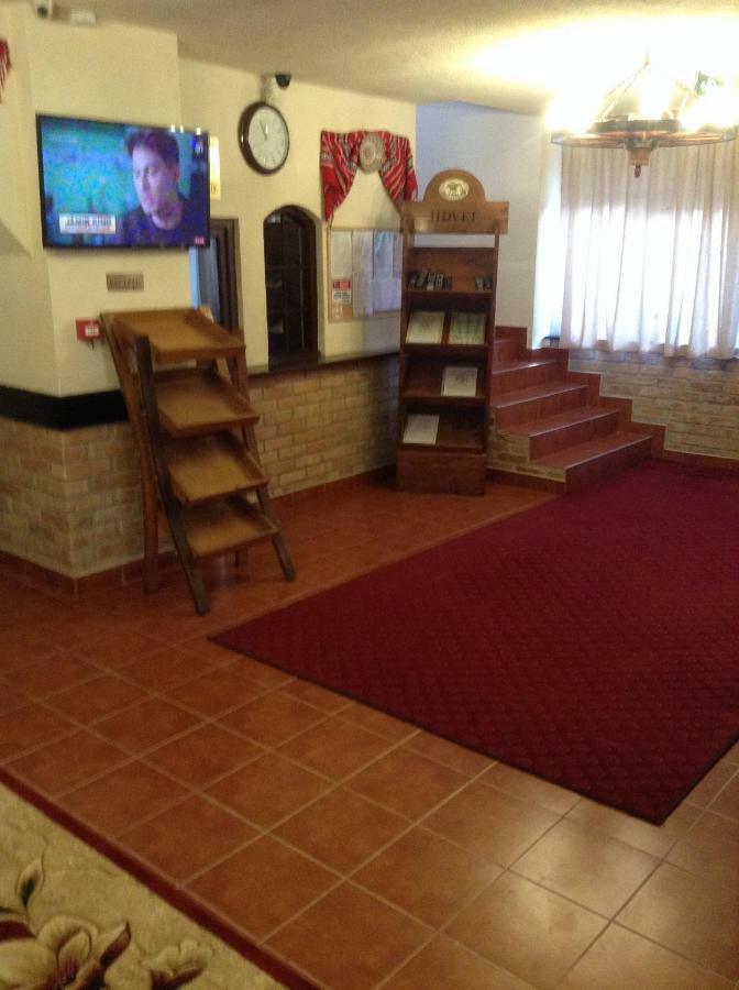 شقة فاما فيكي  في Taverna المظهر الخارجي الصورة